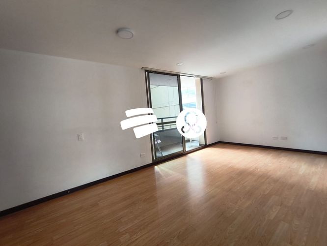 Apartamento de 3 alcobas en venta en El Poblado, Medellín, 77 m² · foto 3 de 24