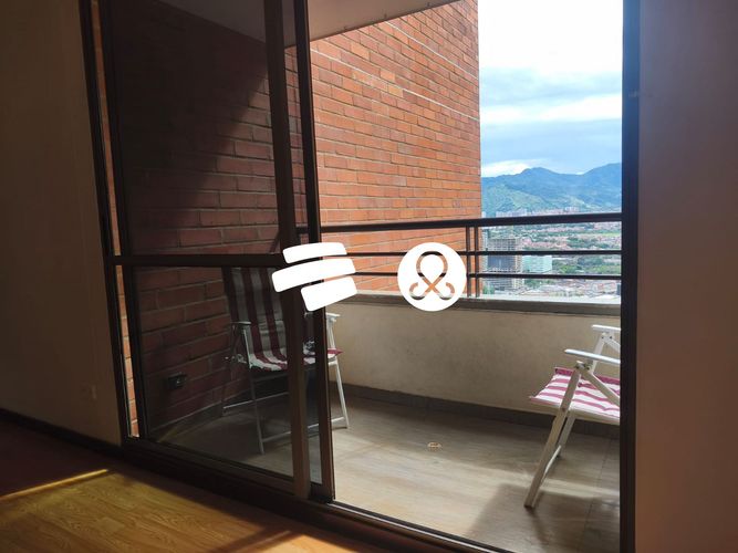 Apartamento de 3 alcobas en venta en El Poblado, Medellín, 77 m² · foto 10 de 24