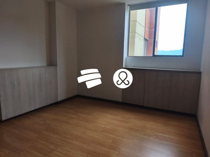 Apartamento de 3 alcobas en venta en El Poblado, Medellín, 77 m² · foto 13 de 24