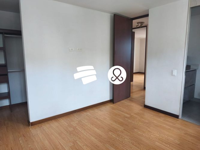 Apartamento de 3 alcobas en venta en El Poblado, Medellín, 77 m² · foto 18 de 24