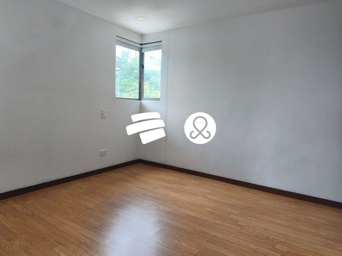 Apartamento de 3 alcobas en venta en El Poblado, Medellín, 77 m² · foto 22 de 24