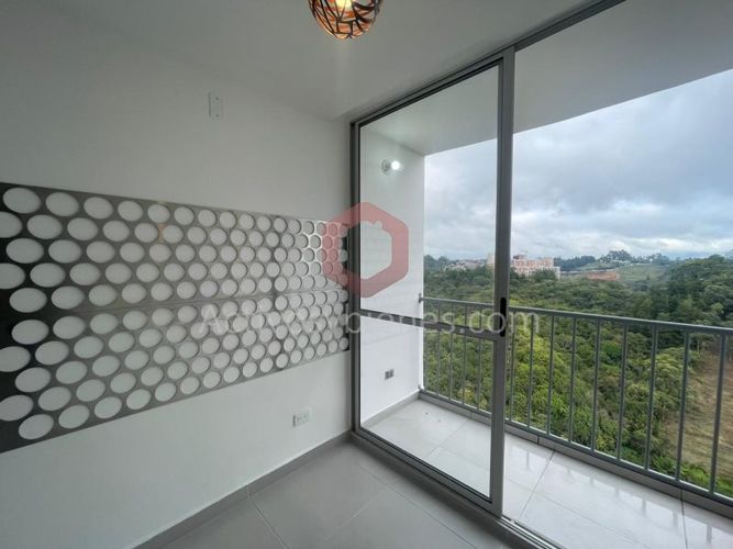 Apartamento de 3 alcobas en venta en Alto Del Medio, Rionegro, 56 m² · foto 9 de 21