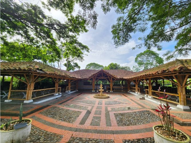 Lote en venta en Armenia, 5706 m² · foto 3 de 20