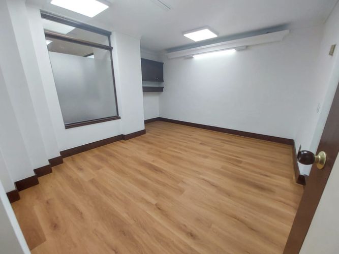 Oficina en arriendo en El Poblado, Medellín, 173 m² · foto 8 de 20