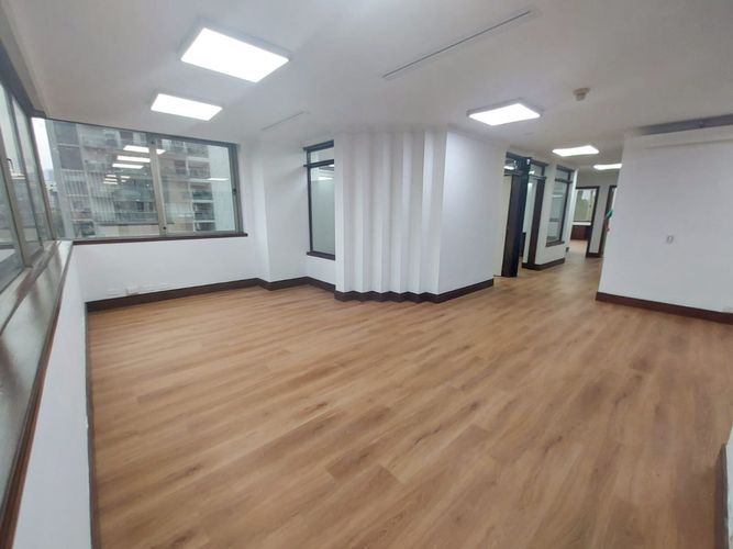 Oficina en arriendo en El Poblado, Medellín, 173 m² · foto 14 de 20