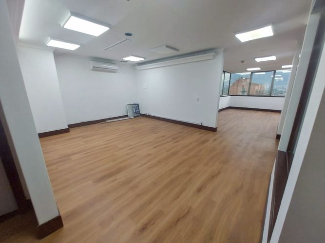 Oficina en arriendo en El Poblado, Medellín, 173 m² · foto 19 de 20