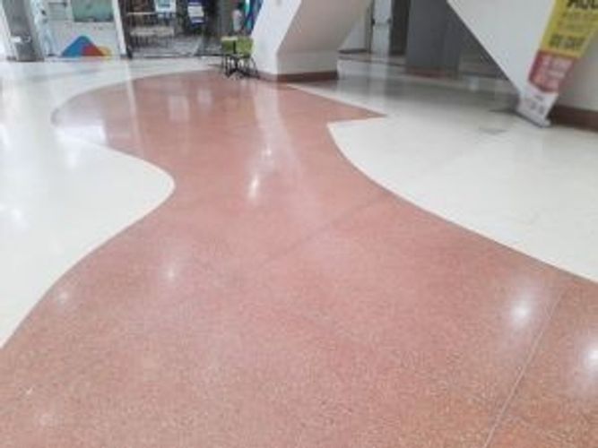 Local en arriendo en Los Naranjos, Itagüí, 49 m² · foto 3 de 5