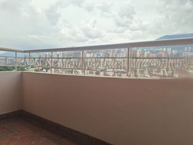 Apartamento de 1 alcoba en arriendo en El Plan, Medellín, 50 m² · foto 12 de 12