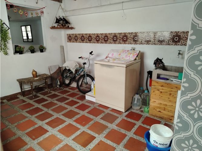 Casa de 3 alcobas en venta en Caicedo, Medellín, 138 m² · foto 4 de 12