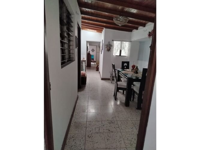 Casa de 3 alcobas en venta en Caicedo, Medellín, 138 m² · foto 6 de 12