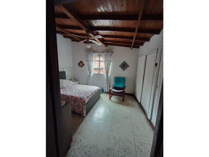 Casa de 3 alcobas en venta en Caicedo, Medellín, 138 m² · foto 7 de 12