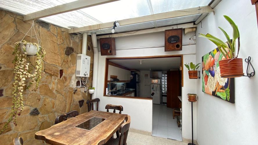 Casa en venta en Los Andes, Bogotá · foto 3 de 24