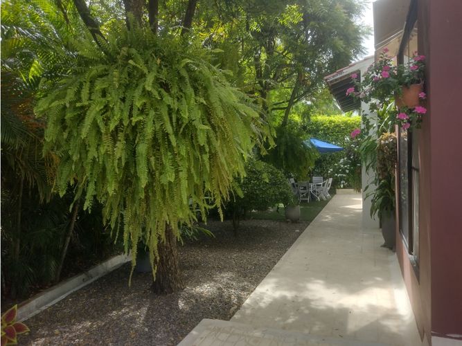 Casa de 4 alcobas en venta en Cn. Campestre El Peñon, Girardot, 340 m² · foto 10 de 21