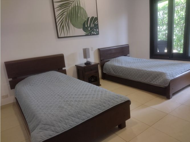 Casa de 4 alcobas en venta en Cn. Campestre El Peñon, Girardot, 340 m² · foto 14 de 21