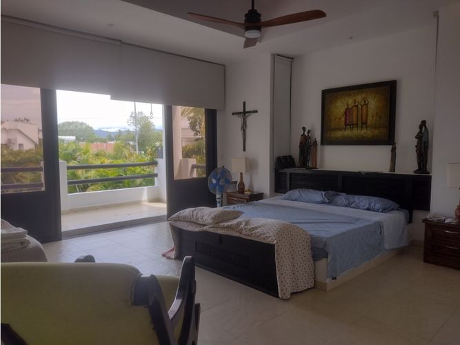 Casa de 4 alcobas en venta en Cn. Campestre El Peñon, Girardot, 340 m² · foto 17 de 21