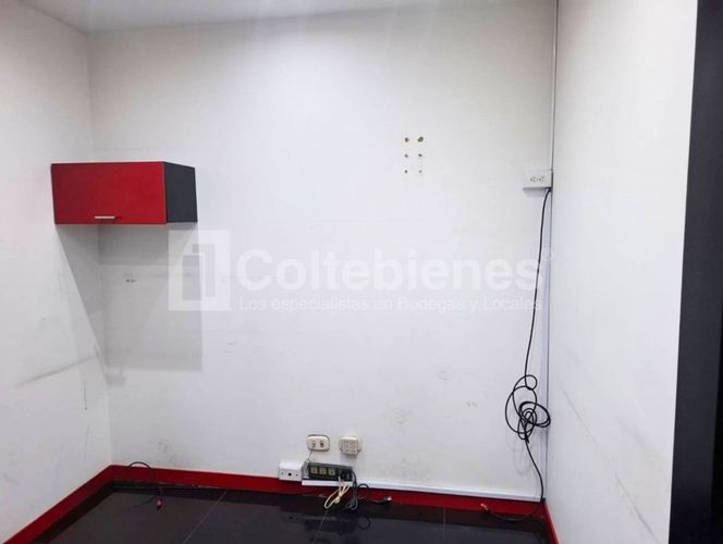 Local en arriendo en La Candelaria, Medellín, 75 m² · foto 9 de 24