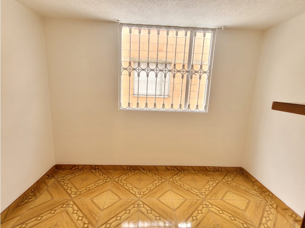 Casa en venta en Nueva Castilla, Bogotá · foto 8 de 21