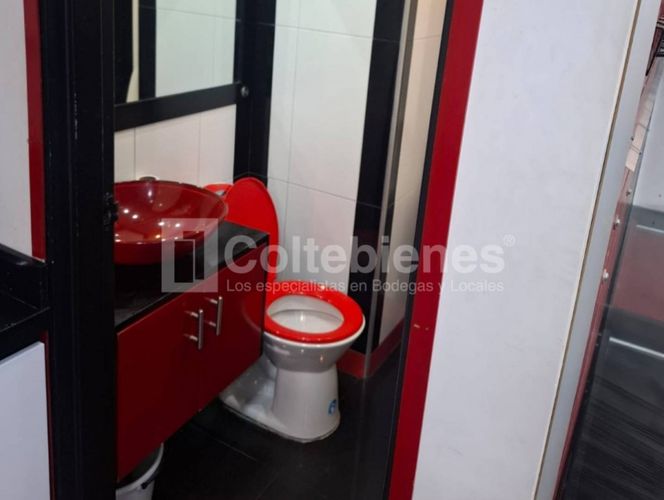 Local en arriendo en La Candelaria, Medellín, 75 m² · foto 20 de 24