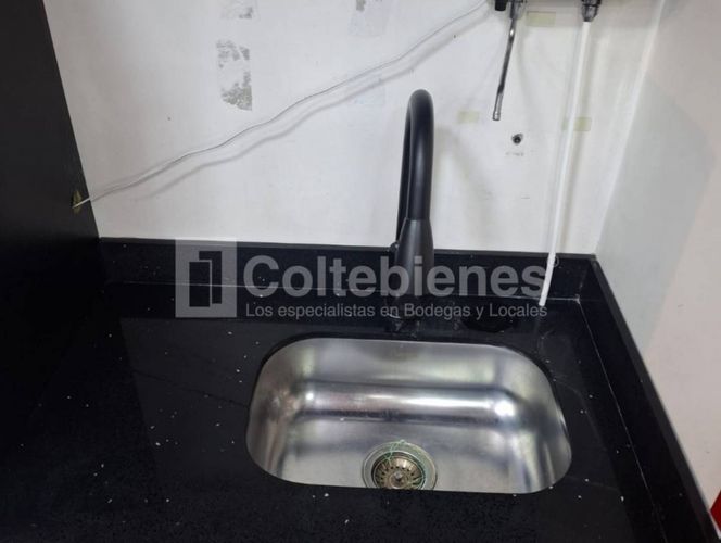 Local en arriendo en La Candelaria, Medellín, 75 m² · foto 24 de 24