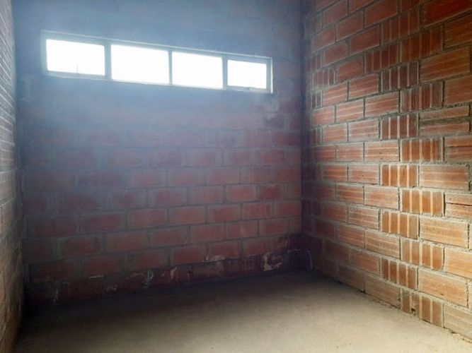 Local en arriendo en Los Naranjos, Itagüí, 30 m² · foto 2 de 5