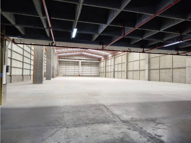 Bodega en arriendo en Caqueta, La Estrella · foto 4 de 20