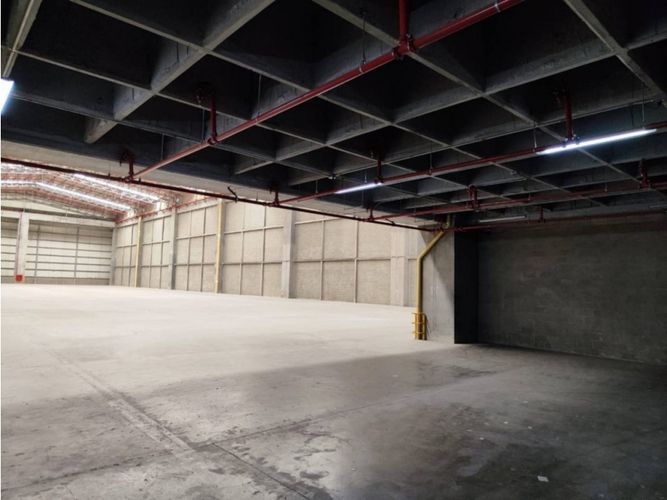 Bodega en arriendo en Caqueta, La Estrella · foto 11 de 20