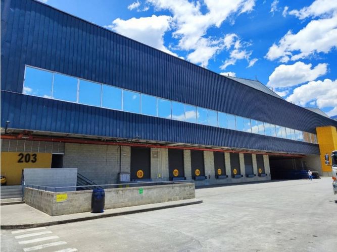 Bodega en arriendo en Caqueta, La Estrella · foto 13 de 20