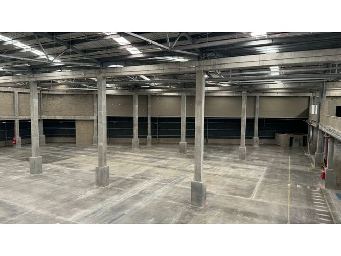 Bodega en arriendo en Caqueta, La Estrella, 4749 m² · foto 8 de 20