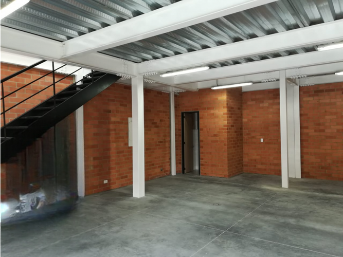 Bodega en venta en Corabastos, Zipaquirá, 139 m² · foto 2 de 10