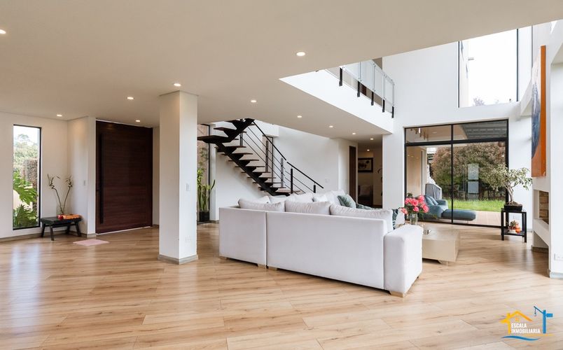 Casa de 4 alcobas en venta en Siberia, Cota, 292 m² · foto 5 de 24