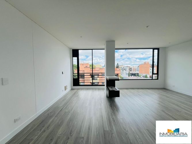 Apartamento de 2 alcobas en venta en San Patricio, Bogotá, 97 m² · foto 3 de 19