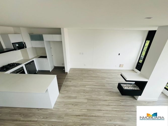 Apartamento de 2 alcobas en venta en San Patricio, Bogotá, 97 m² · foto 4 de 19