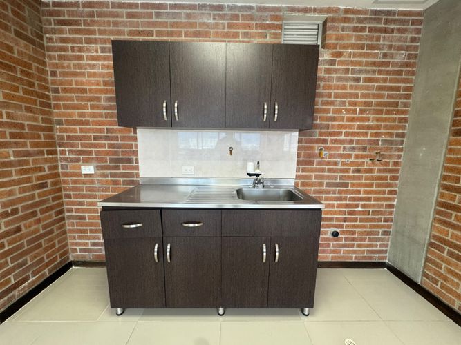 Oficina en arriendo en El Poblado, Medellín, 63 m² · foto 9 de 9