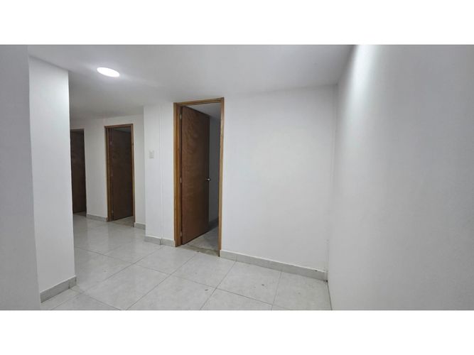 Casa de 12 alcobas en venta en Rincon Santo, Armenia, 253 m² · foto 5 de 24