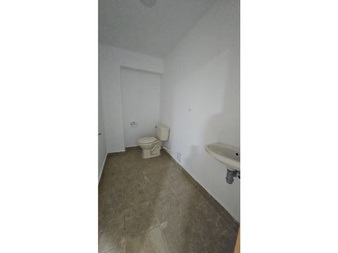 Casa de 12 alcobas en venta en Rincon Santo, Armenia, 253 m² · foto 18 de 24