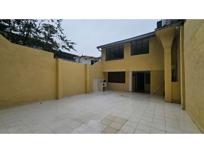 Casa de 12 alcobas en venta en Rincon Santo, Armenia, 253 m² · foto 20 de 24