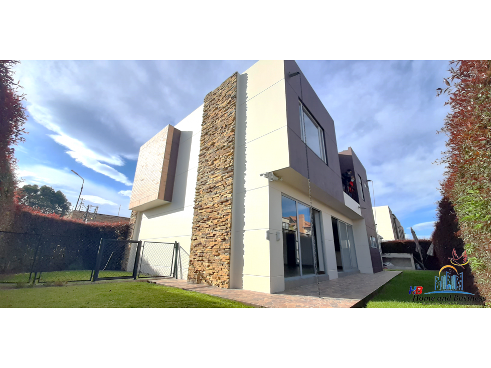 Casa en venta en La Estrella, Chía · foto 2 de 24