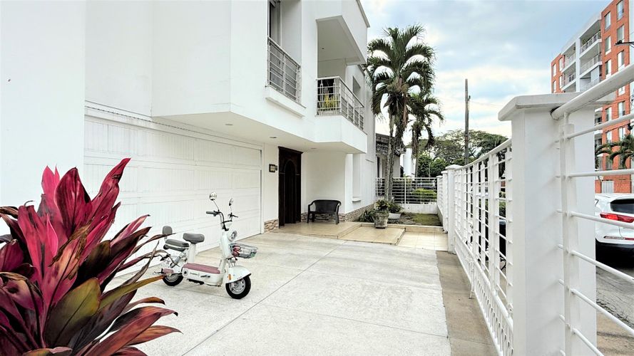 Casa de 6 alcobas en venta en Las Mercedes, Palmira, 418 m² · foto 4 de 24
