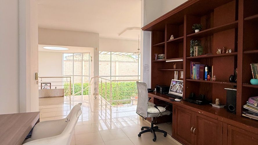 Casa de 6 alcobas en venta en Las Mercedes, Palmira, 418 m² · foto 17 de 24