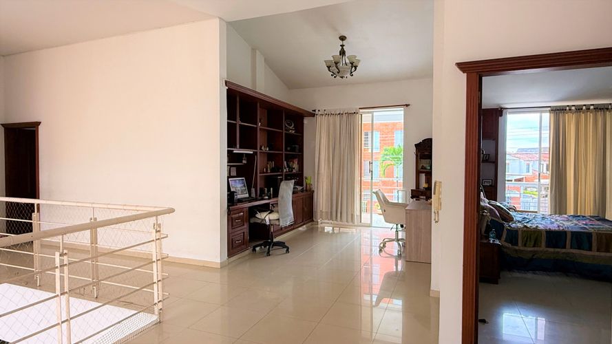 Casa de 6 alcobas en venta en Las Mercedes, Palmira, 418 m² · foto 18 de 24