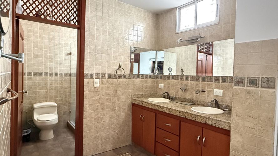 Casa de 6 alcobas en venta en Las Mercedes, Palmira, 418 m² · foto 22 de 24