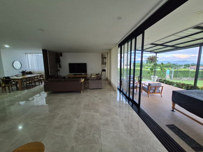 Casa en venta en Pance Alto, Cali, 540 m² · foto 2 de 24