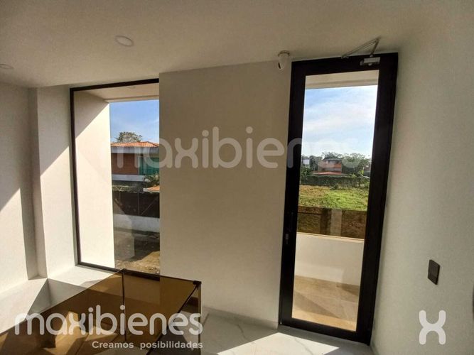 Casa de 4 alcobas en arriendo en La Chinita, Apartado, 240 m² · foto 5 de 21