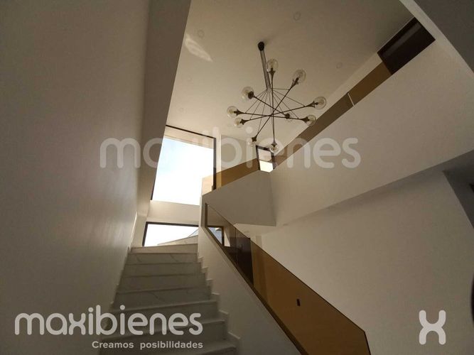 Casa de 4 alcobas en arriendo en La Chinita, Apartado, 240 m² · foto 15 de 21