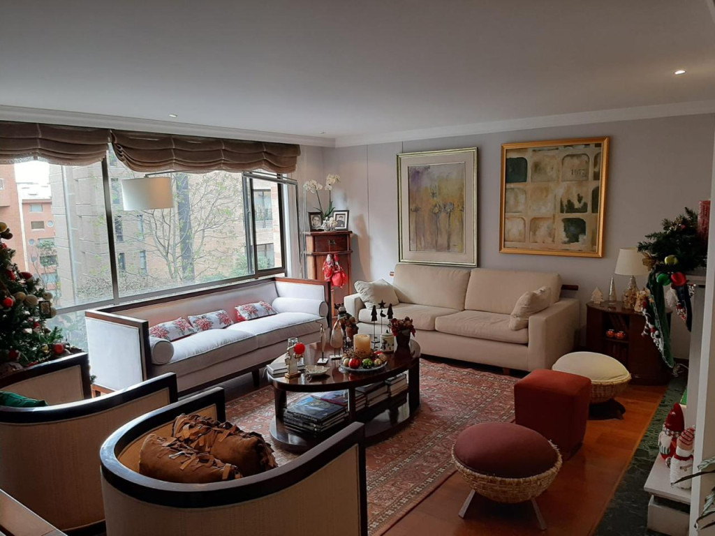 Apartamento en venta en Los Rosales, Bogotá · foto 3 de 24