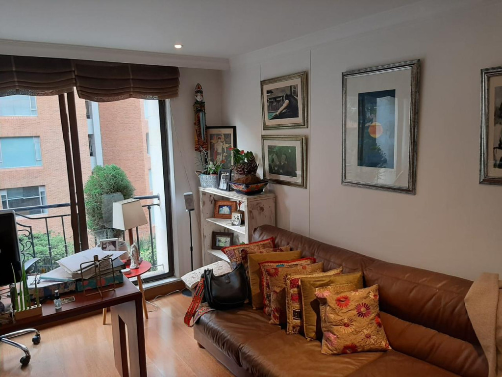 Apartamento en venta en Los Rosales, Bogotá · foto 8 de 24