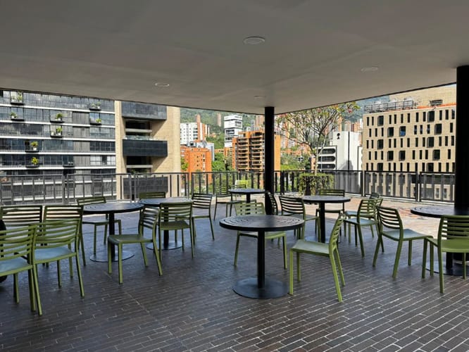 Oficina en arriendo en Castropol, Medellín, 172 m² · foto 18 de 19