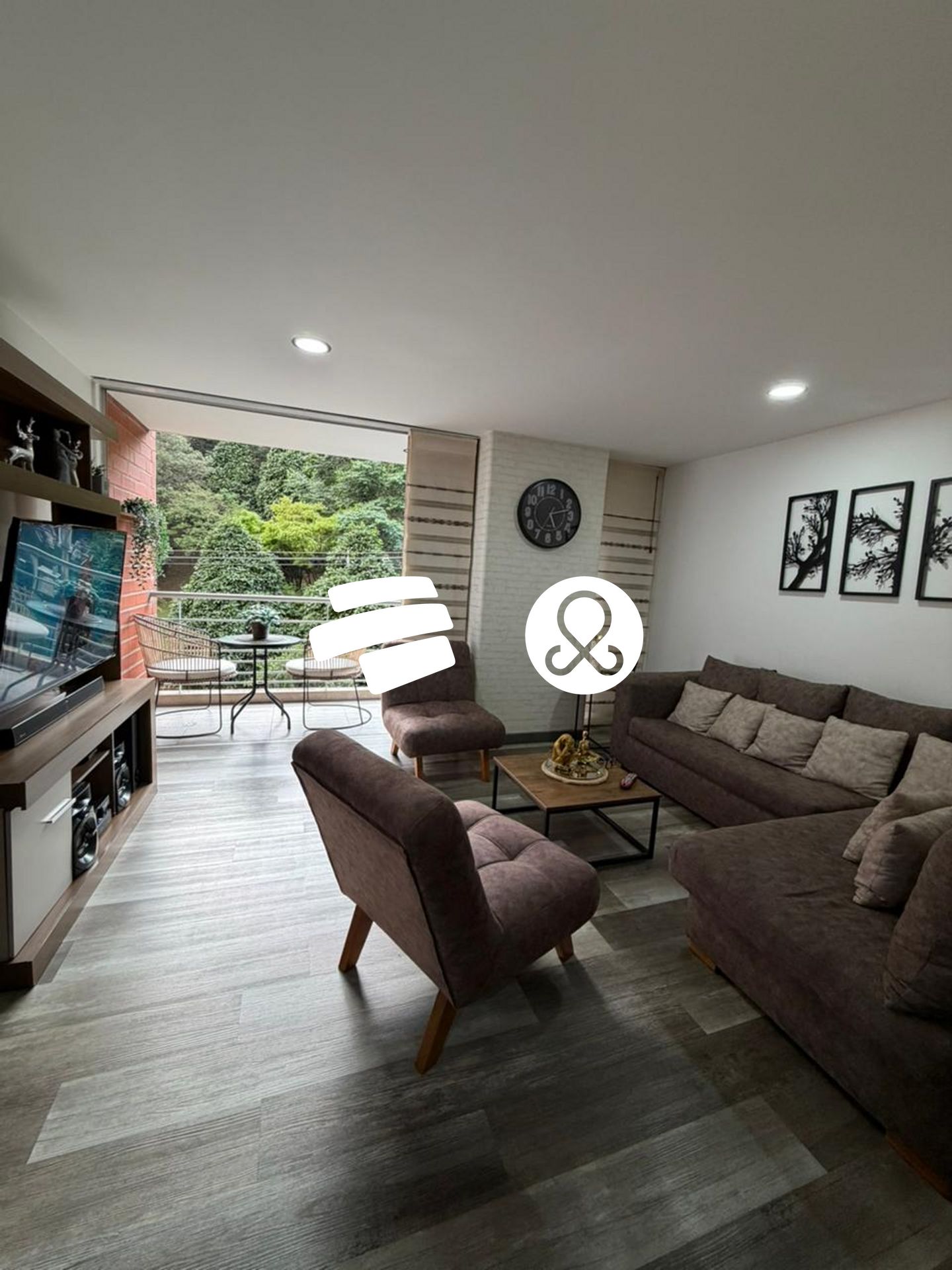 Apartamento en venta en Zona Centro, Envigado · foto 2 de 24