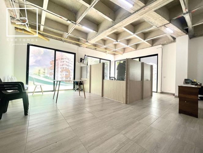 Local en venta en El Portal, Envigado, 58 m² · foto 3 de 5