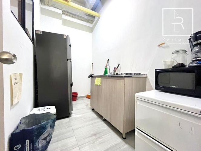 Local en venta en El Portal, Envigado, 58 m² · foto 4 de 5